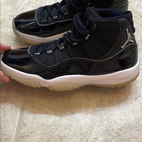 Jordan 11 jubilees 8/10 condition - Picture 2 of 6